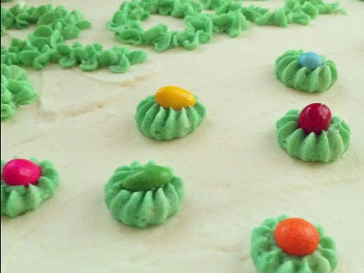 Oral Psoriasis Treatments: Classes, Applications, and Potential Adverse Reactions