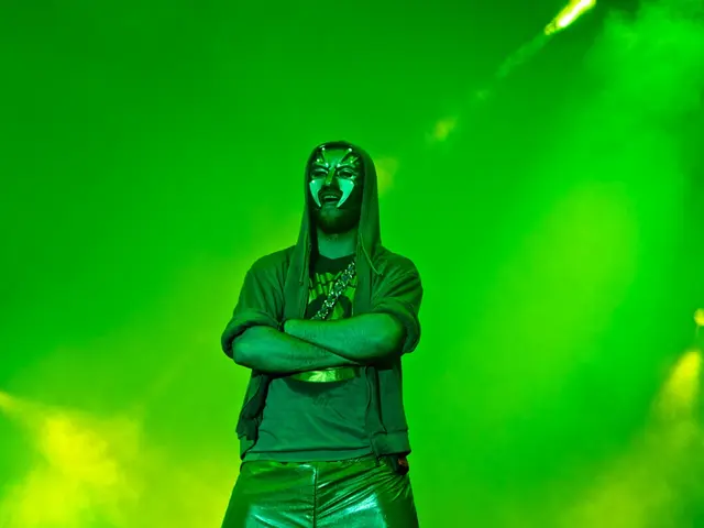 Steps for cleaning soiled glasses worn with a face mask