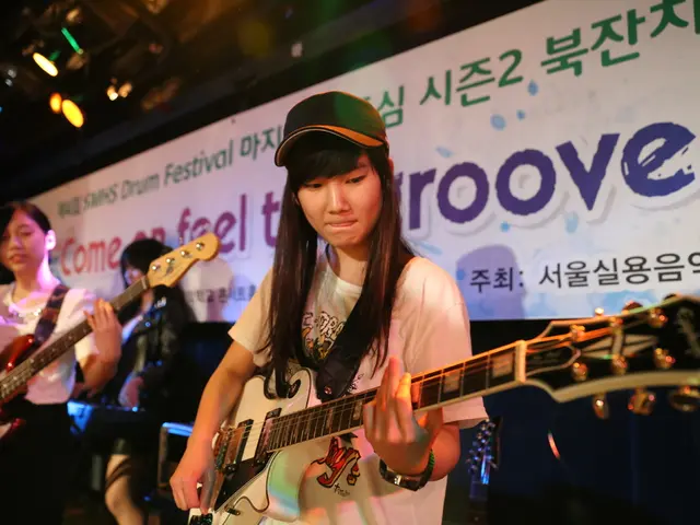 Comparing Lyrica and Gabapentin: Identifying Their Commonalities and Differences