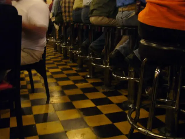 Discomfort or aching sensation in the lower back region (buttocks) during seating periods