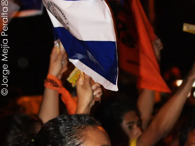 Pregnancy support networks offering aid and assistance to anticipating mothers in the Valley...