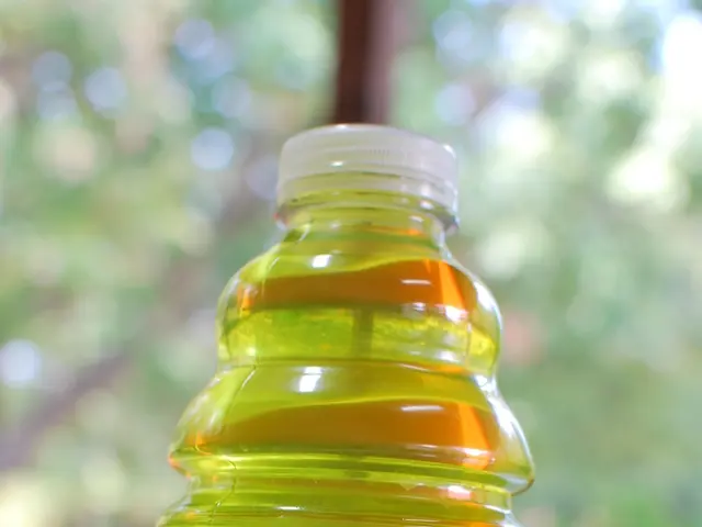 Research indicates that consumption of zero-calorie sweeteners could potentially stimulate hunger.