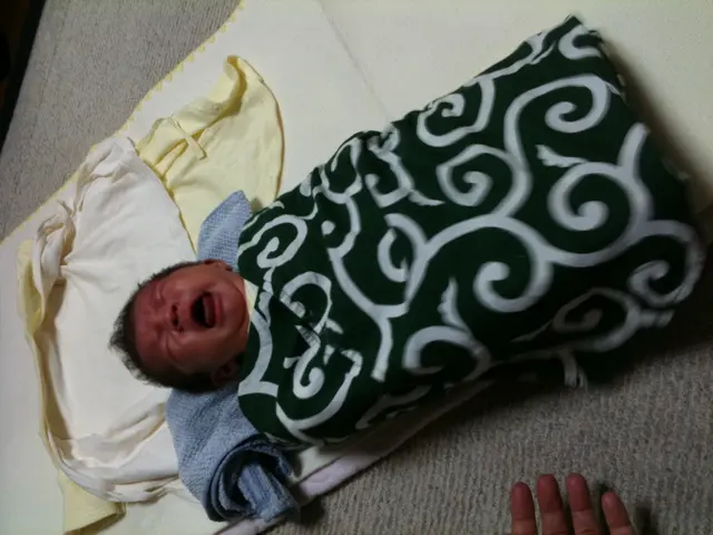 Newborn's initial cry triggers father's emotional breakdown due to unusual delivery issue in...