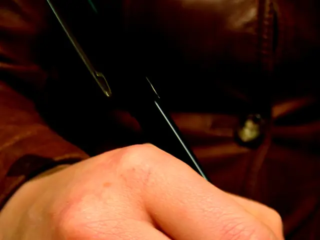 Strengthening Neural Pathways Through Handwriting Using the Non-Preferred Hand?